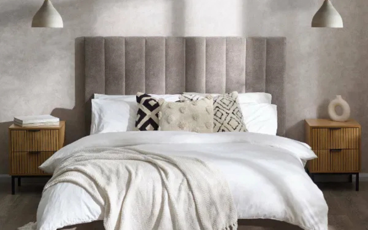 Eloise Bed