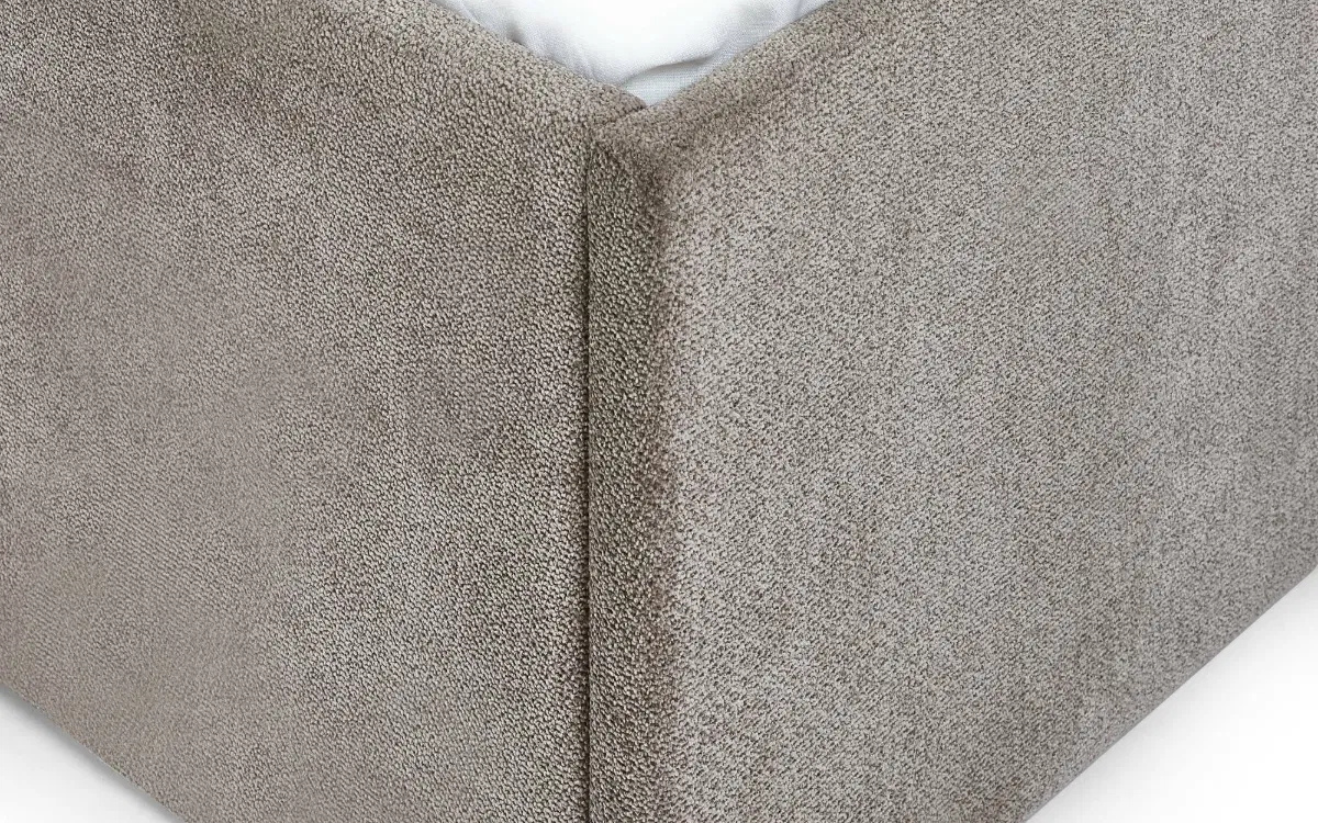 Eloise Bed